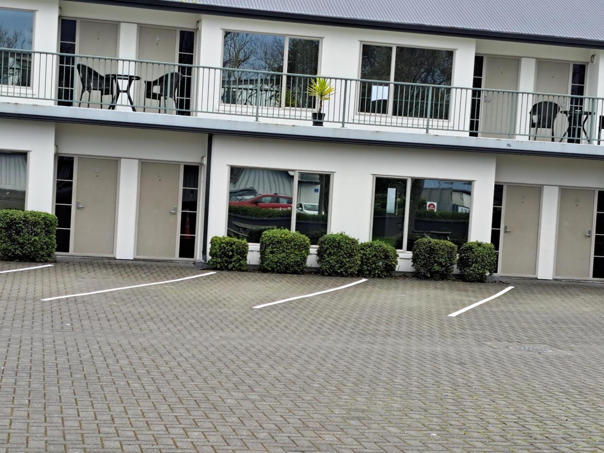 Village Motel Havelock North Exterior foto